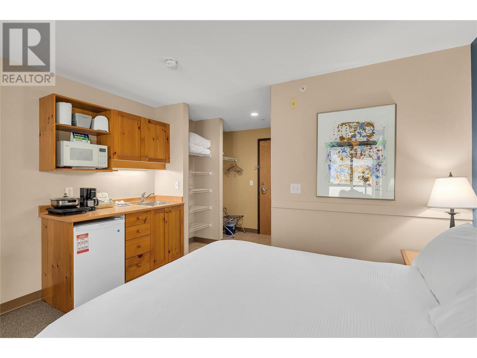 231 5340 Big White Road, Big White