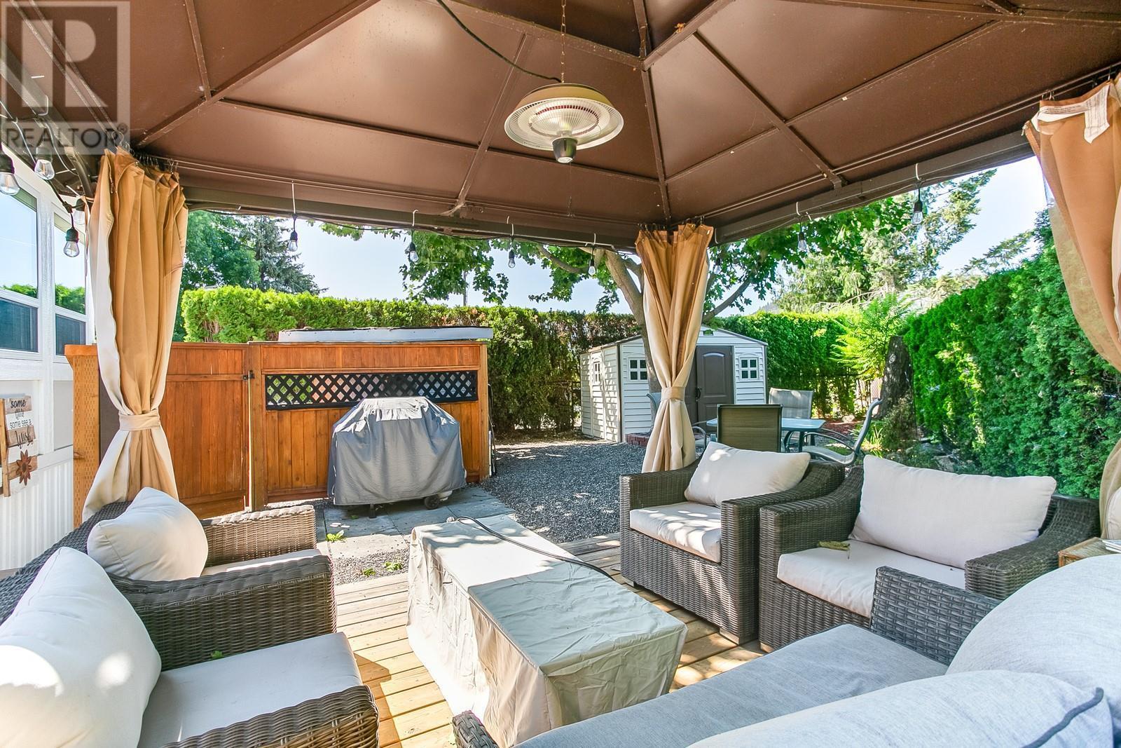 458 415 Commonwealth Road, Kelowna