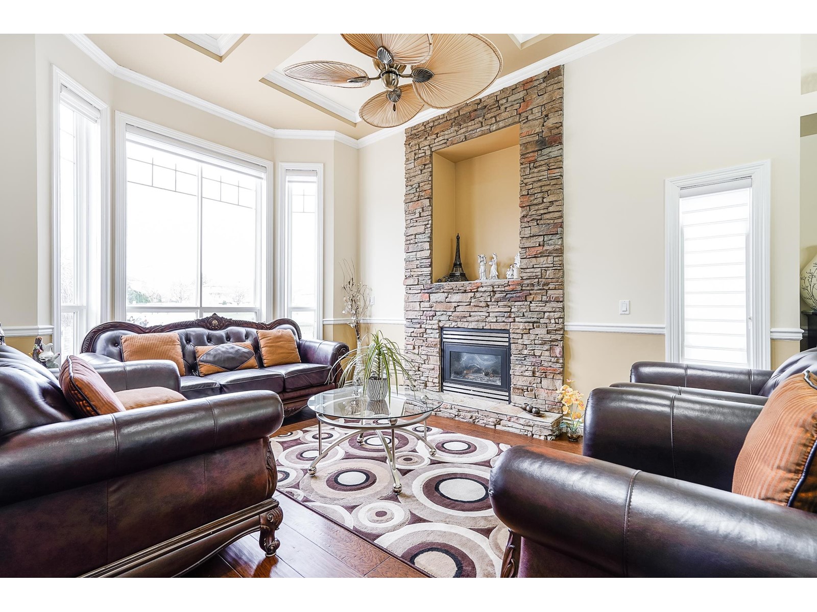 Photo 4 of 7368 149 Street, Surrey BC