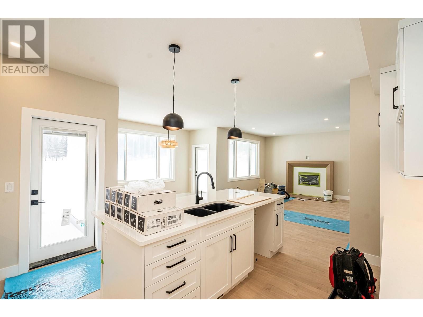  3078 Flume Court, West Kelowna