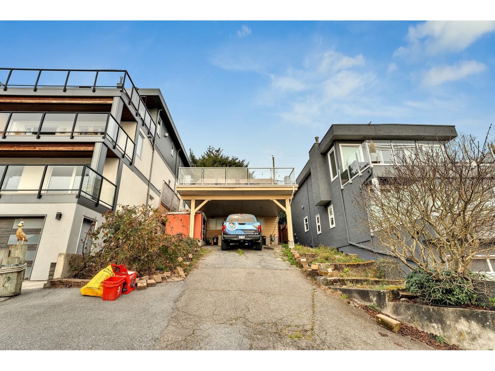 15316 VICTORIA AVENUE, White Rock real estate listing R2964088