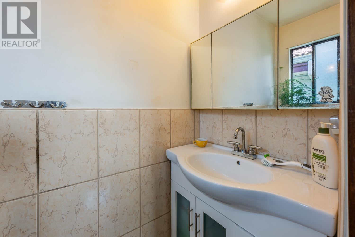 1342 E 10TH AVENUE, Vancouver