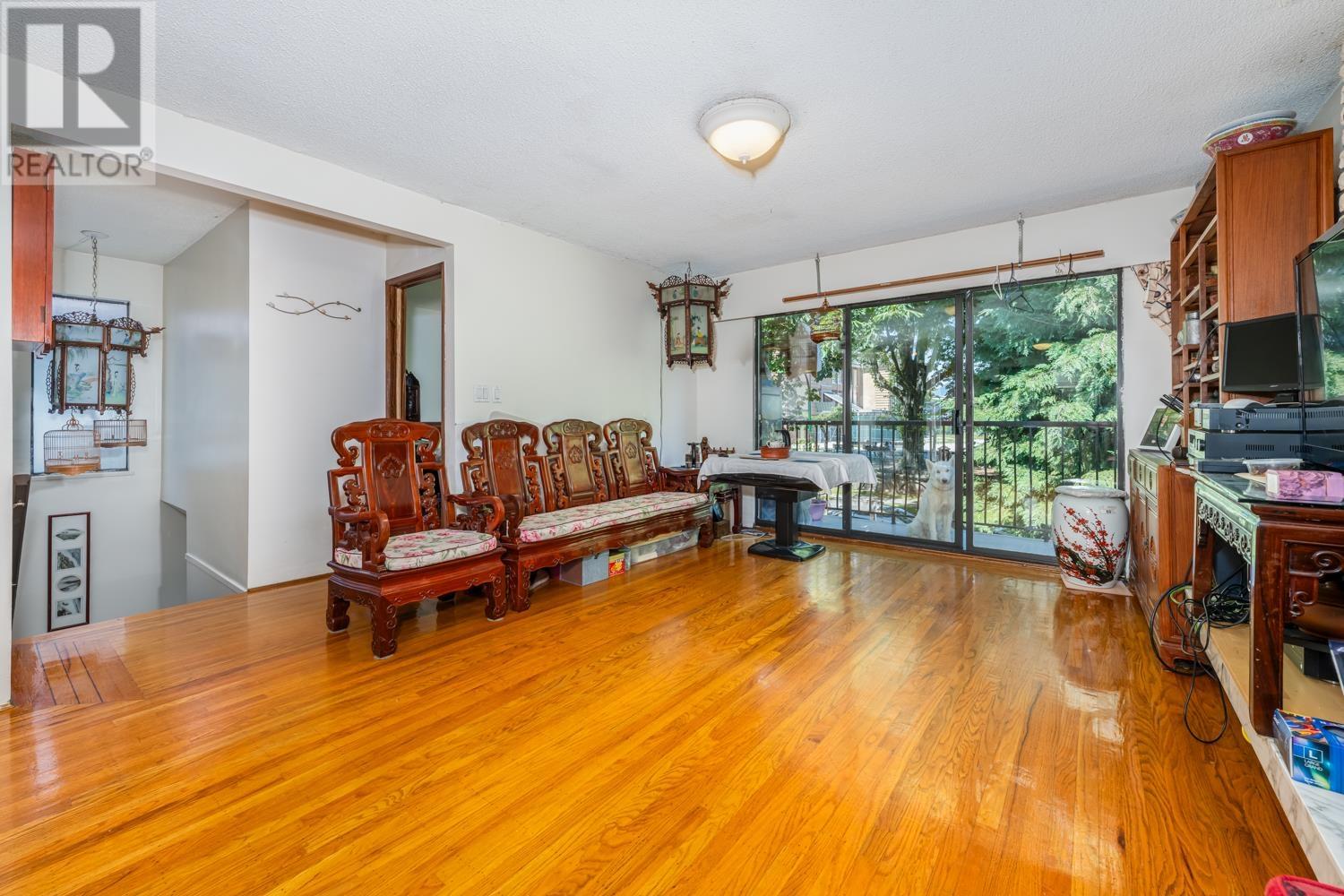 1342 E 10TH AVENUE, Vancouver