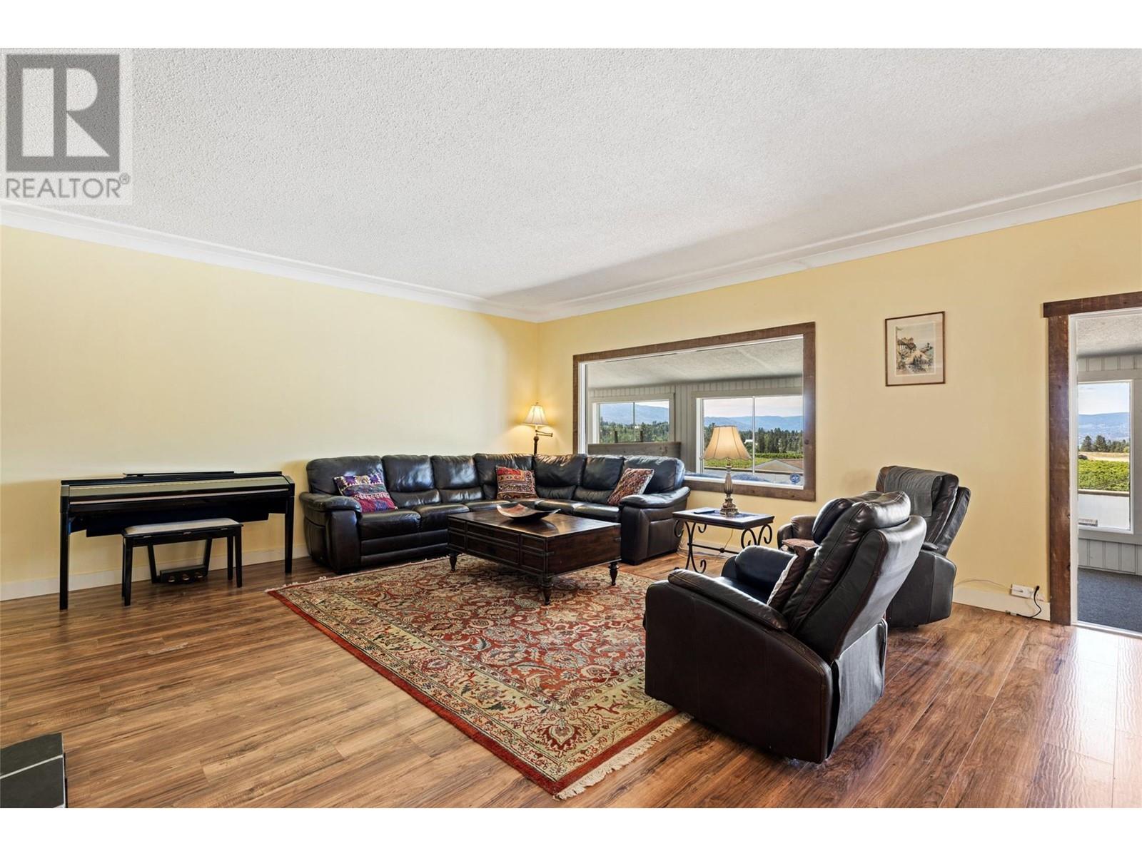 3299 McCulloch Road - 15