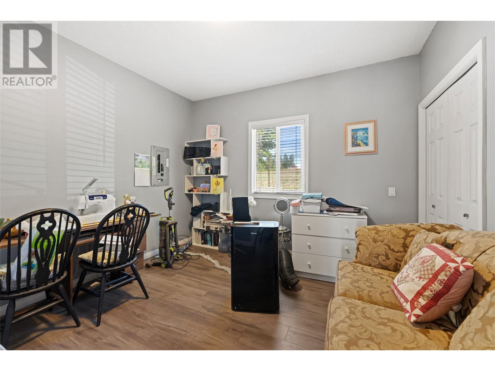 3299 McCulloch Road - 61