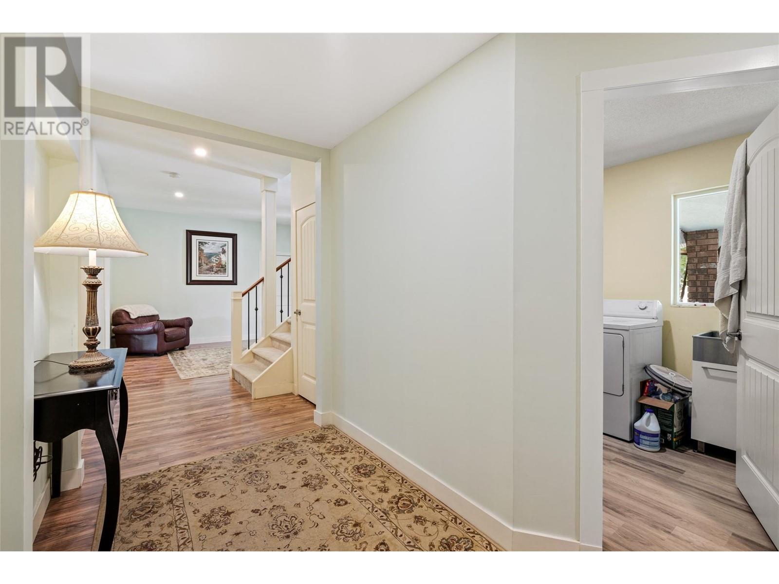 3299 McCulloch Road - 22