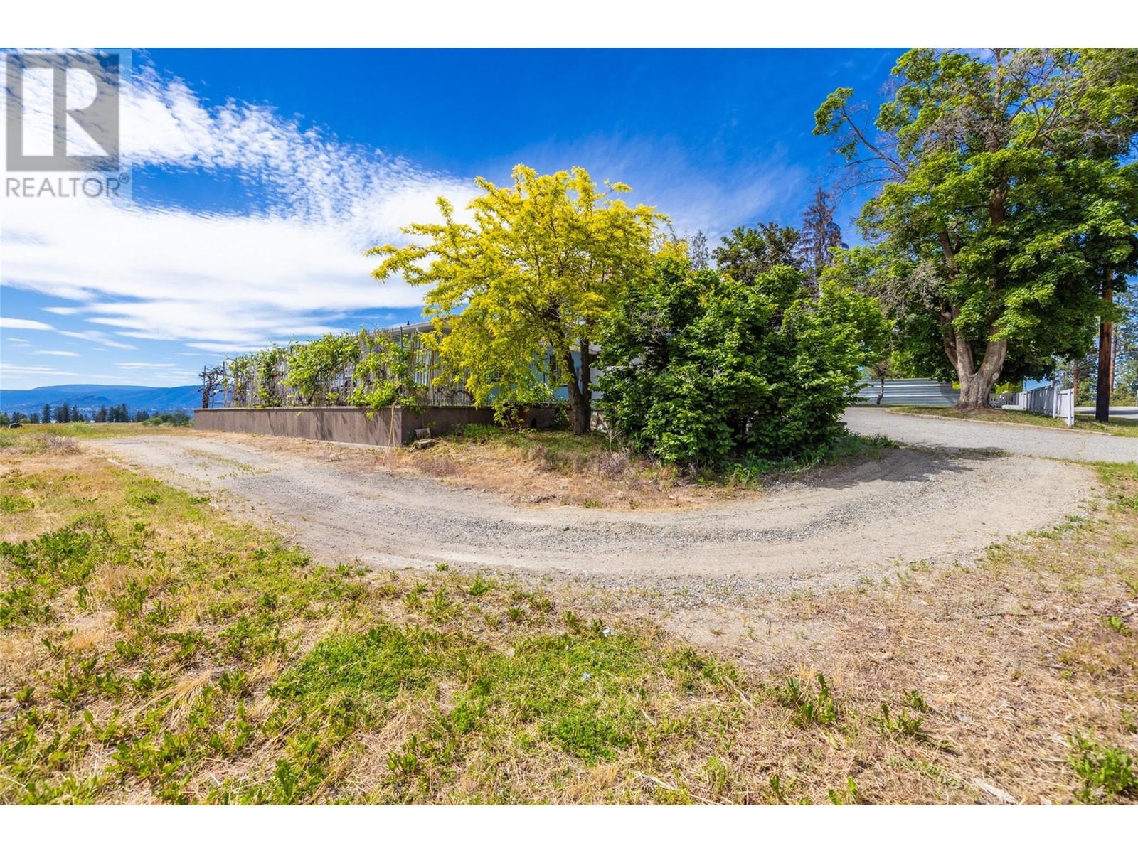 3299 McCulloch Road - 68
