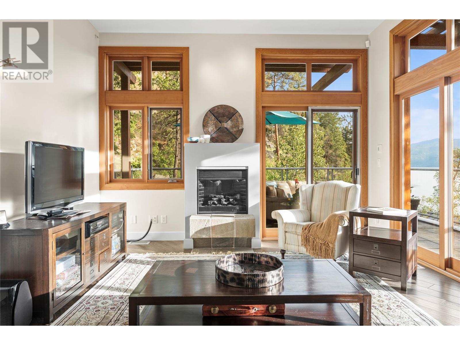 #50 9845 EASTSIDE ROAD - Image 11