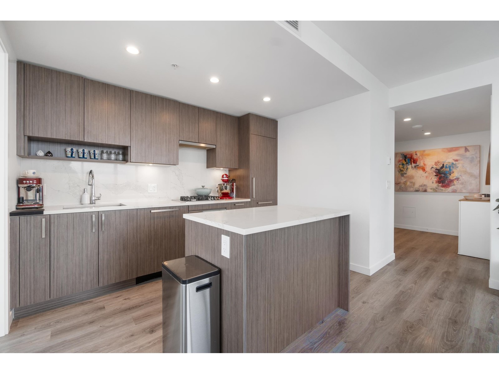 Photo 4 of 3102 13350 Central Avenue, Surrey BC