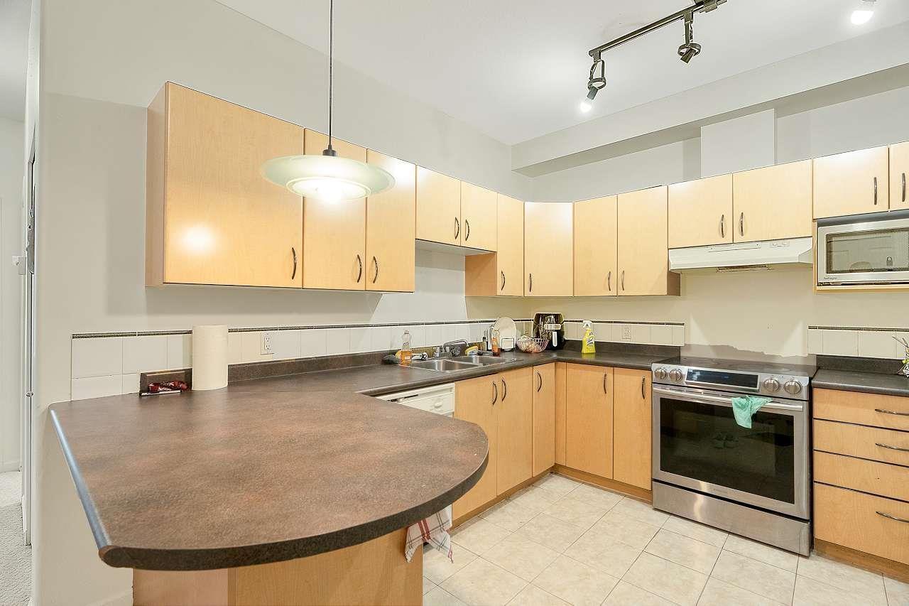 Photo 9 of 416 20200 56 Avenue, Langley BC