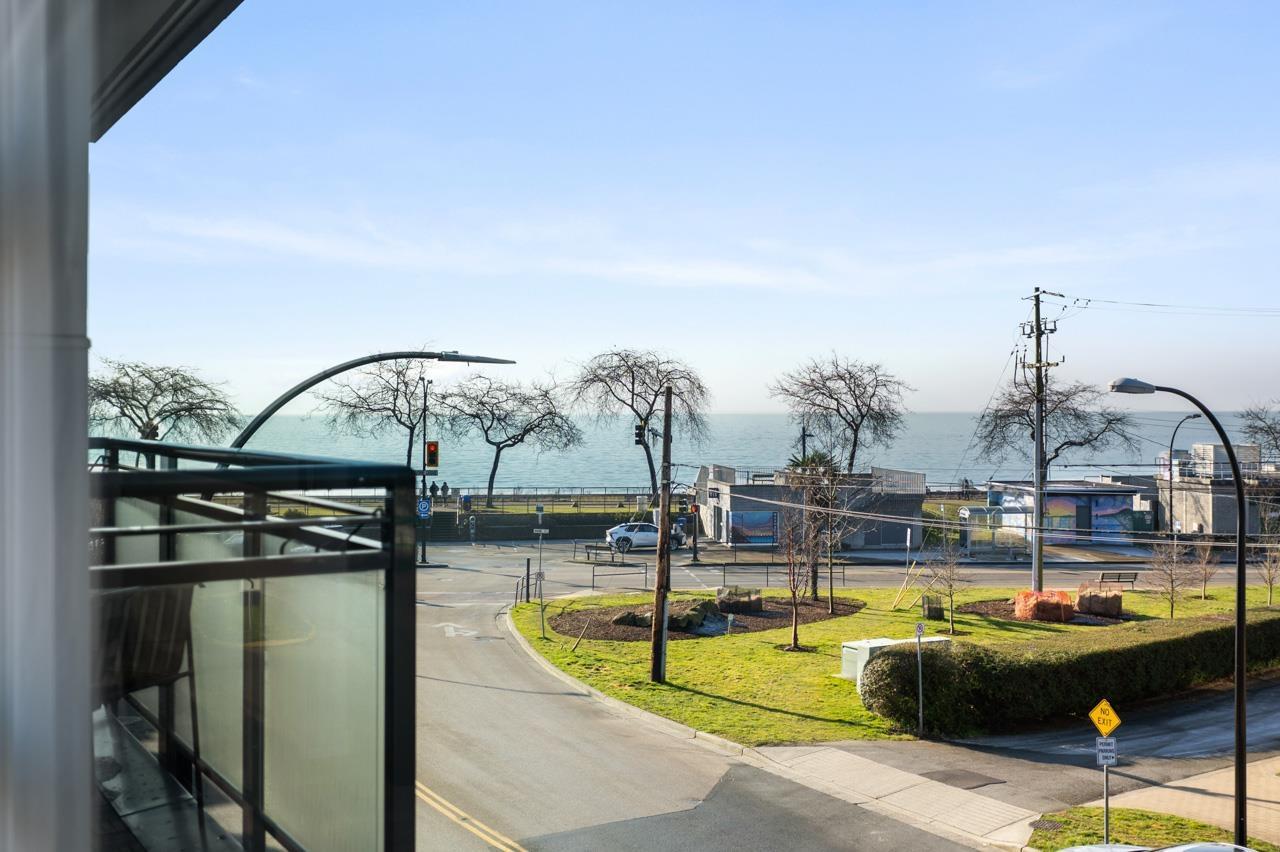 303 1160 OXFORD STREET, White Rock real estate listing R2950674