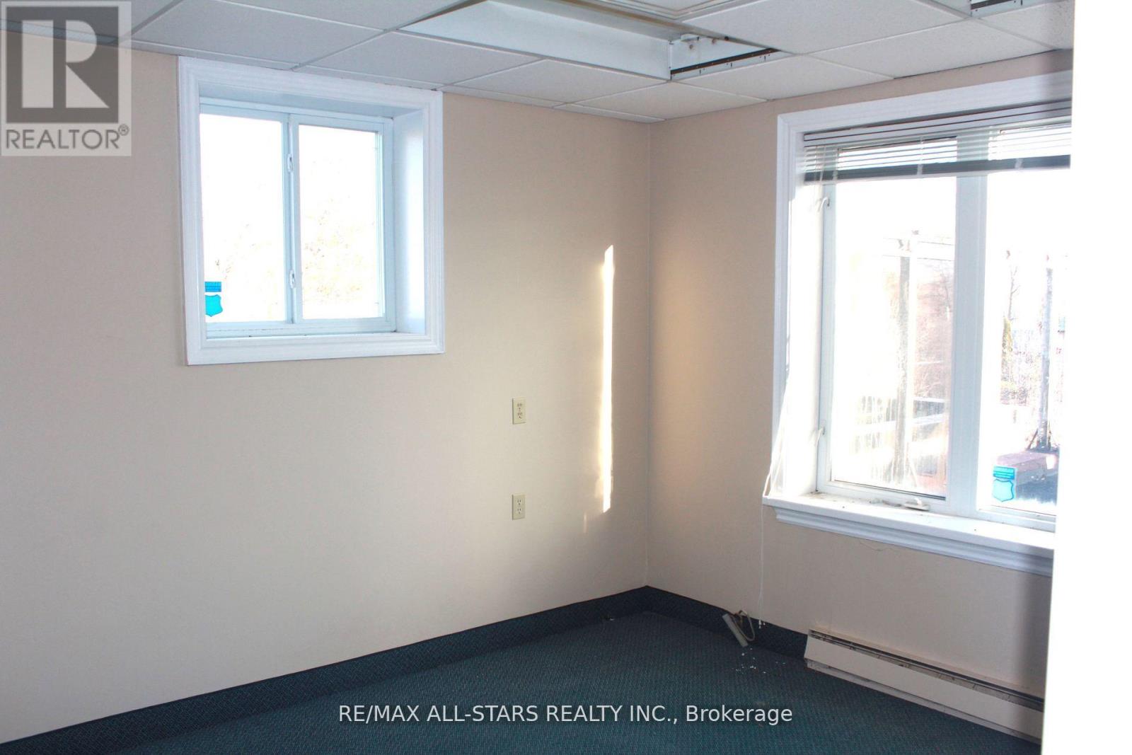 Photo 12 of 2 183 Simcoe Avenue, Georgina ON