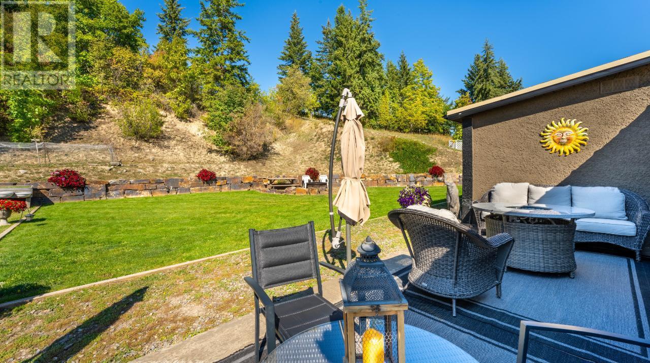 3706 3 Highway, Creston