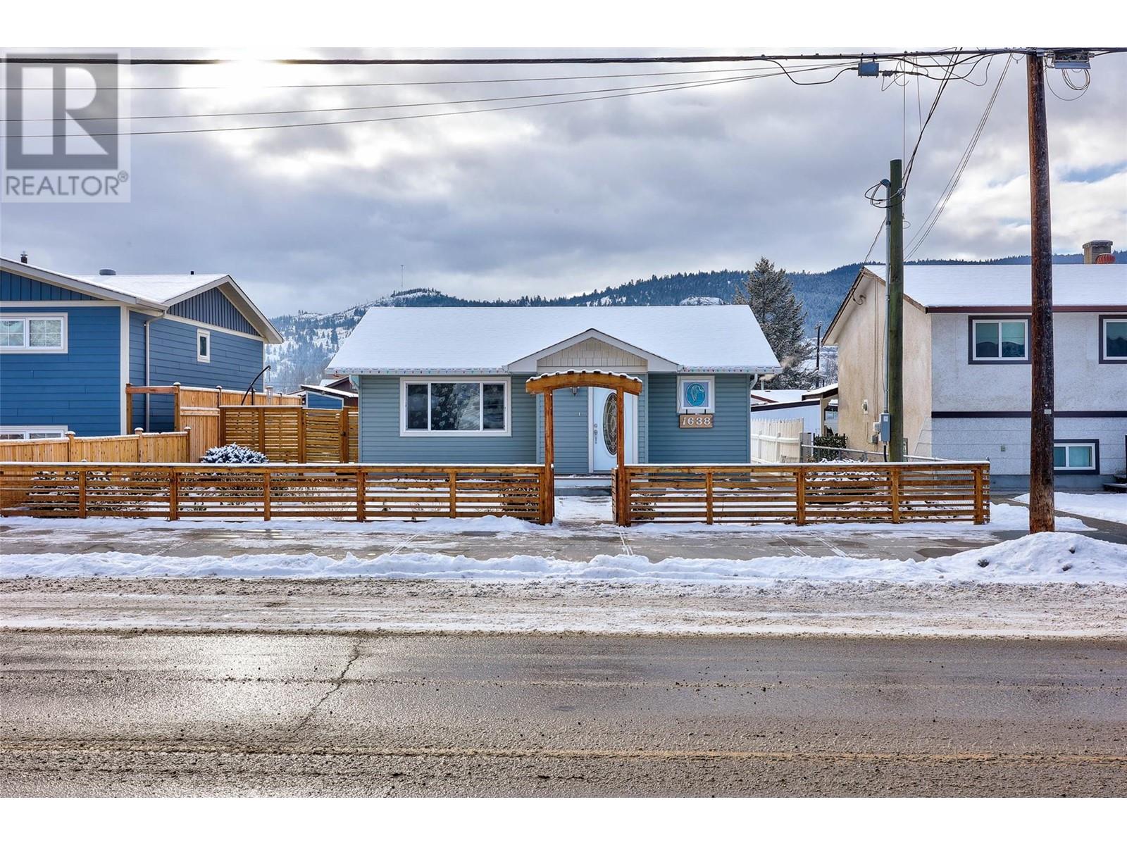 1638 COLDWATER Avenue, Merritt