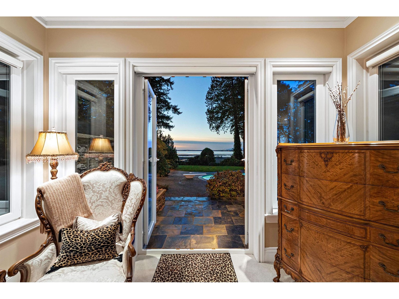 13375 CRESCENT ROAD, Surrey