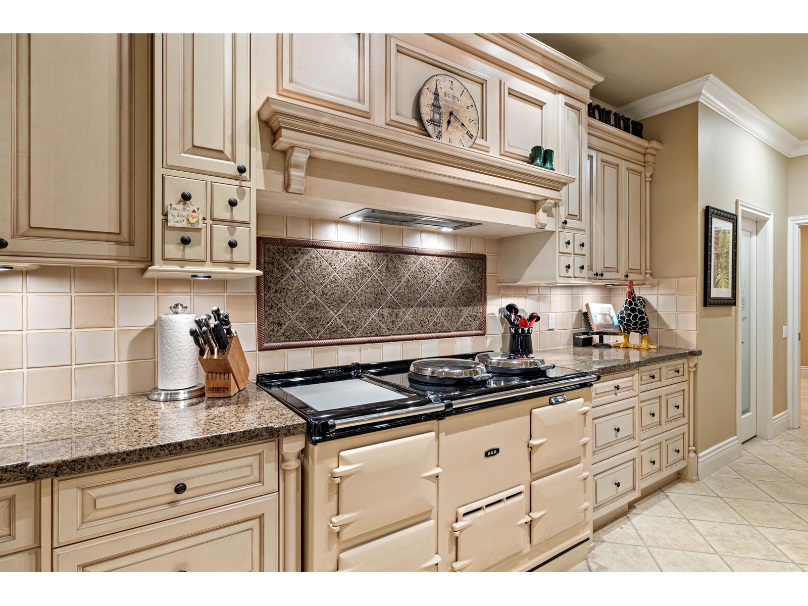 13375 CRESCENT ROAD, Surrey