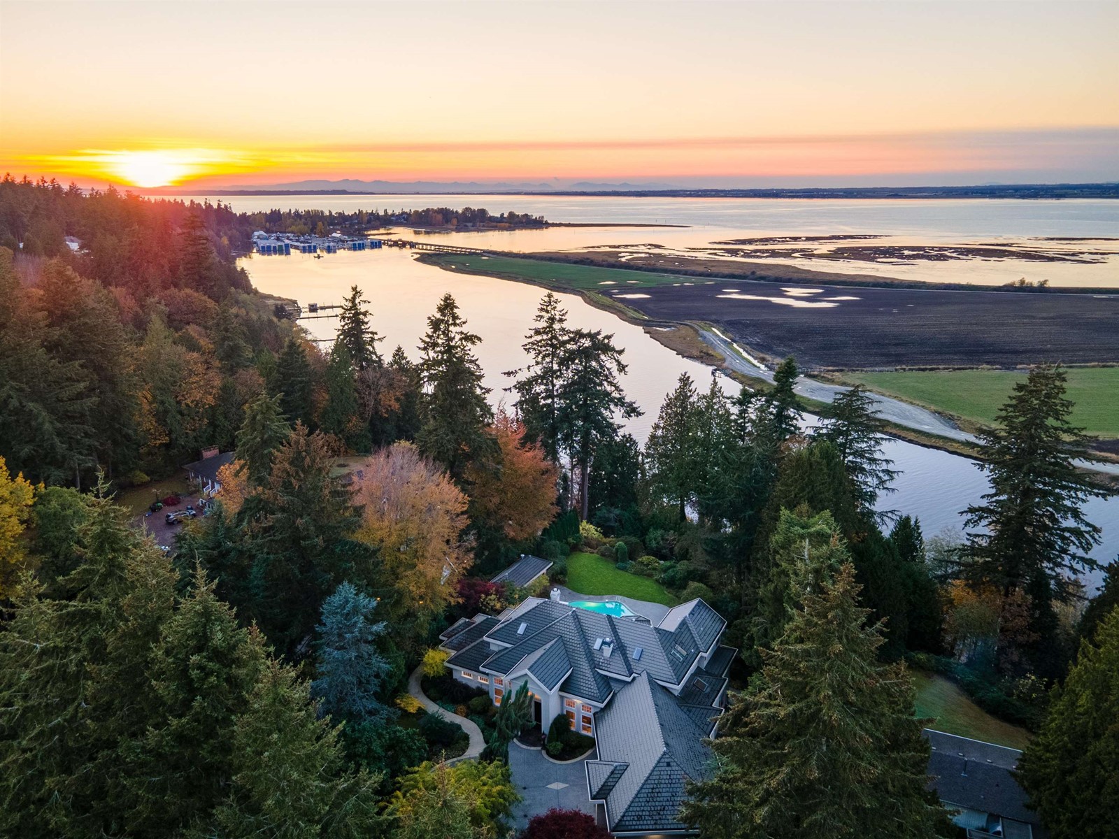 13375 CRESCENT ROAD, Surrey