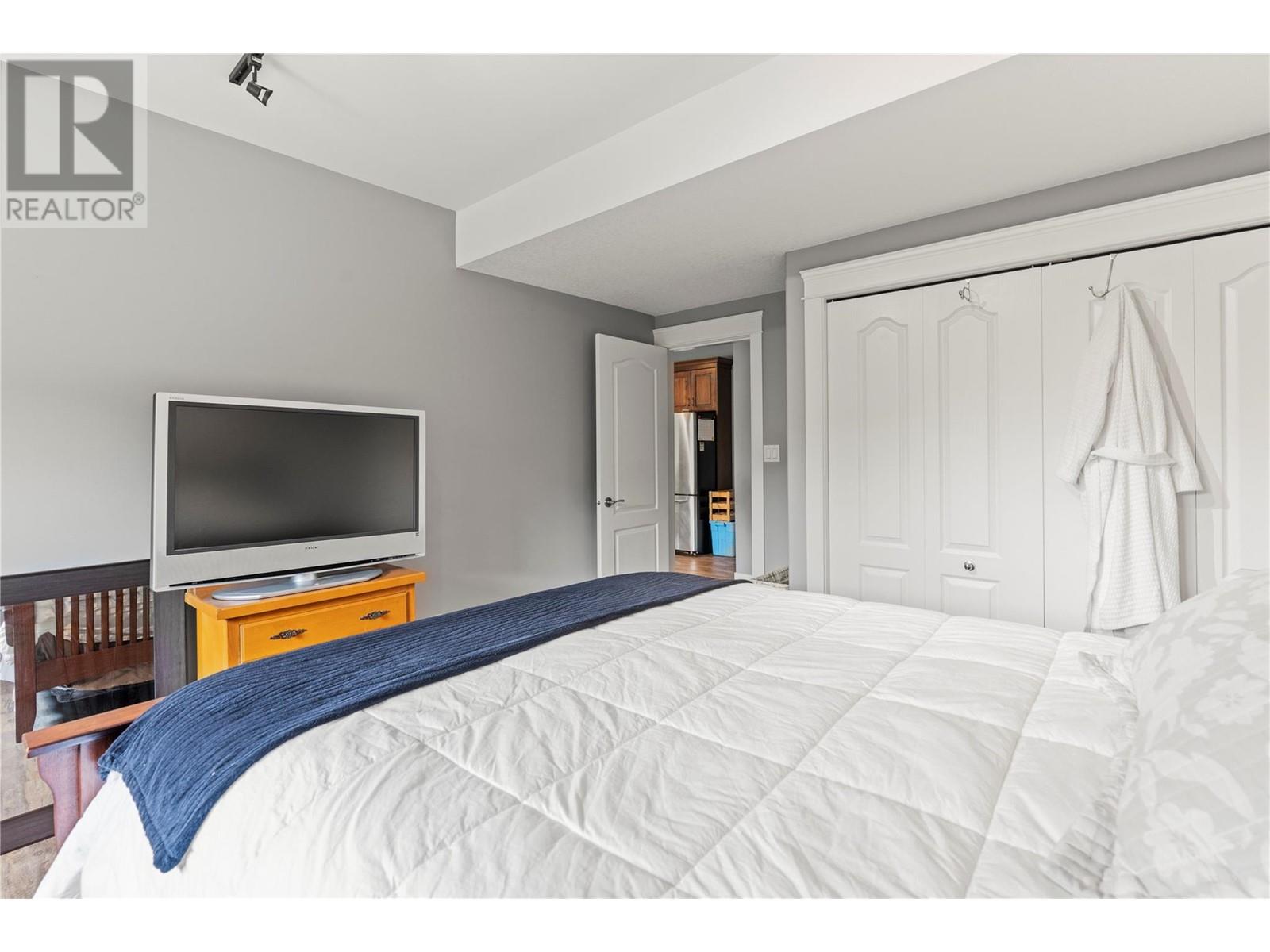 4400 Crystal Drive, Vernon