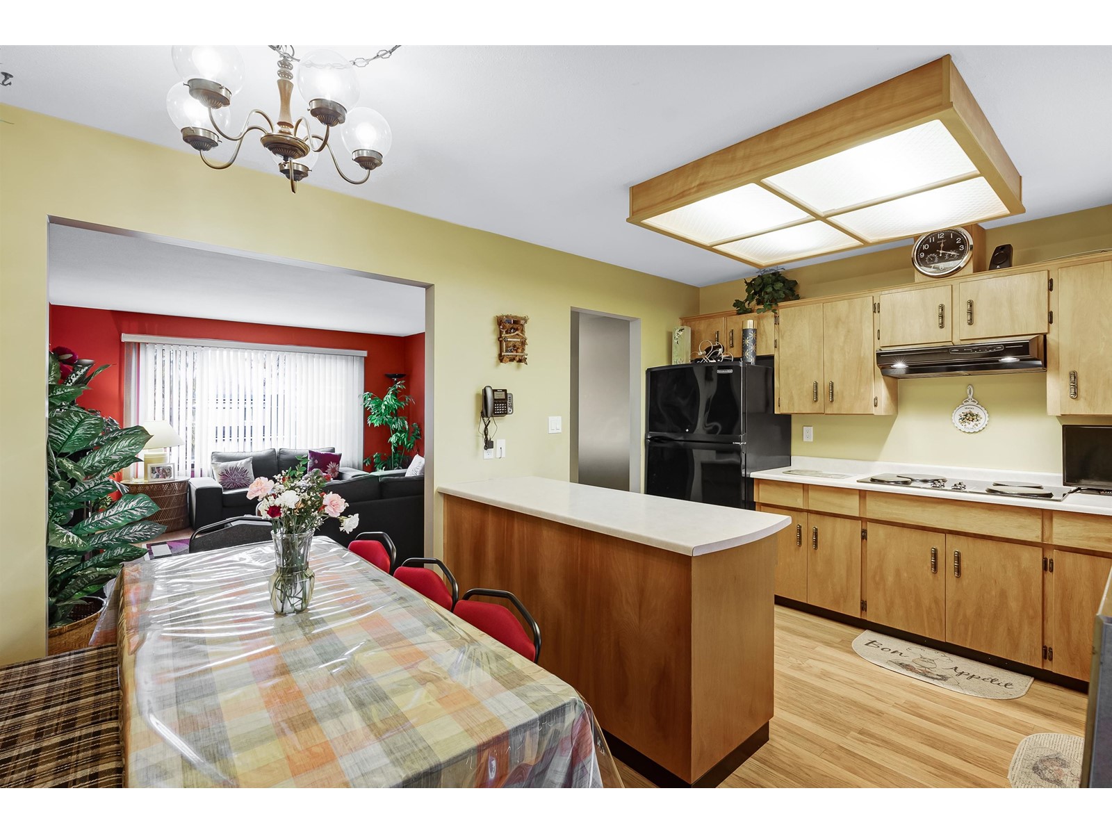 Photo 12 of 12486 113 B Avenue, Surrey BC