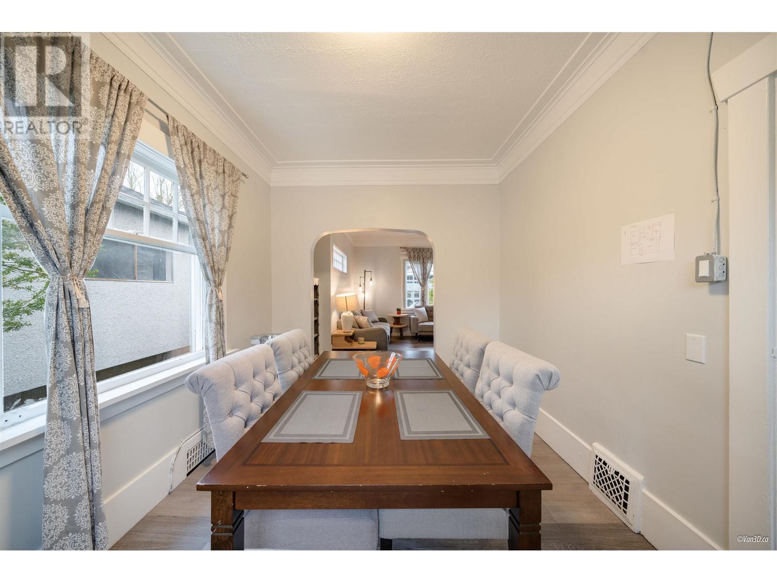 Photo 13 of 3425 W 8th Avenue, Vancouver BC