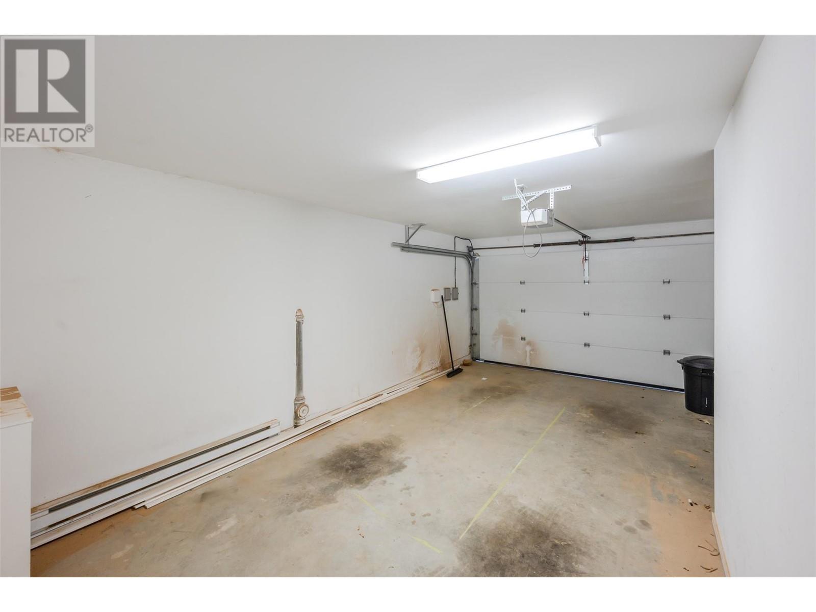 8032 SPARTAN Drive, Osoyoos