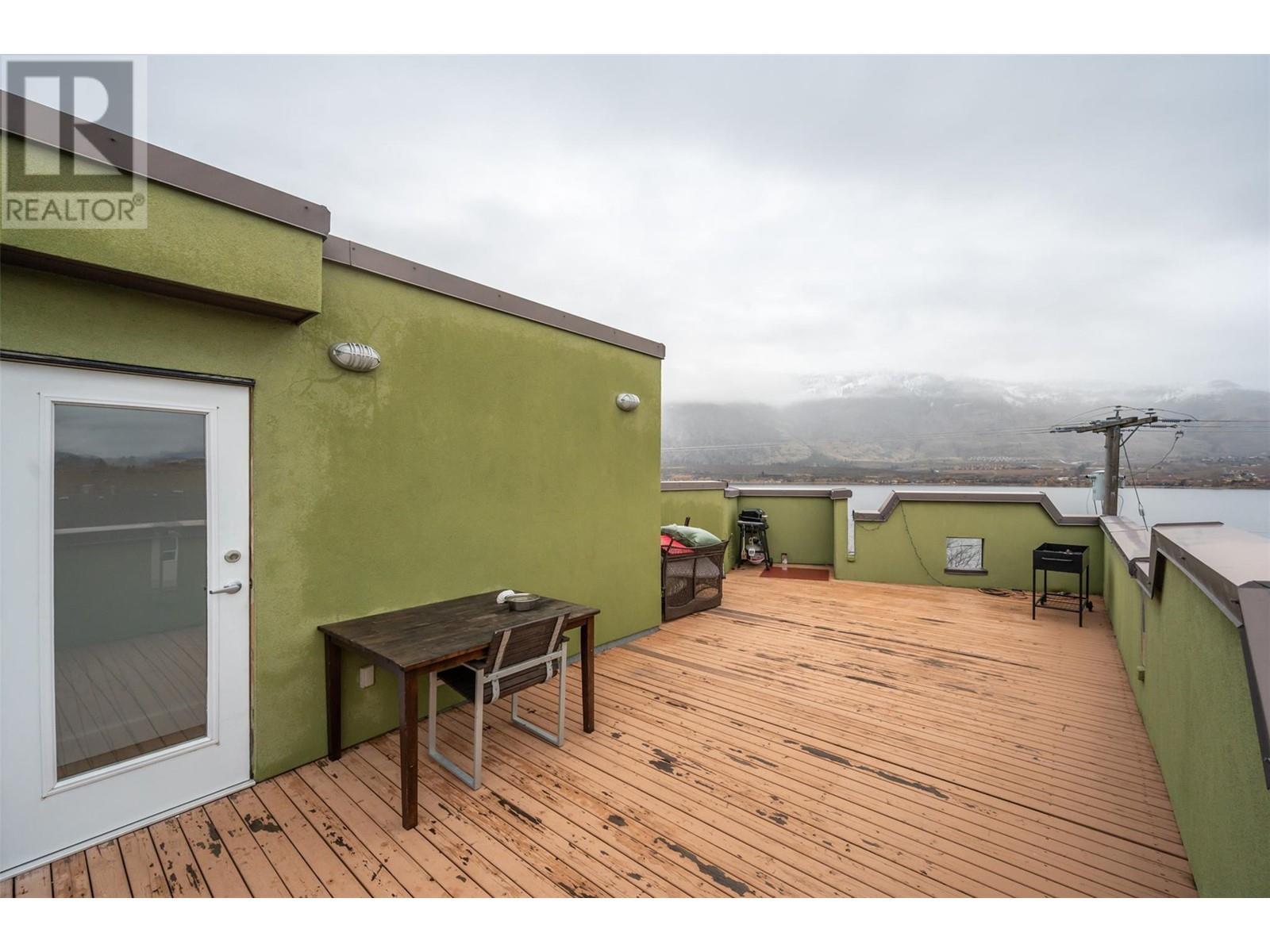 8032 SPARTAN Drive, Osoyoos