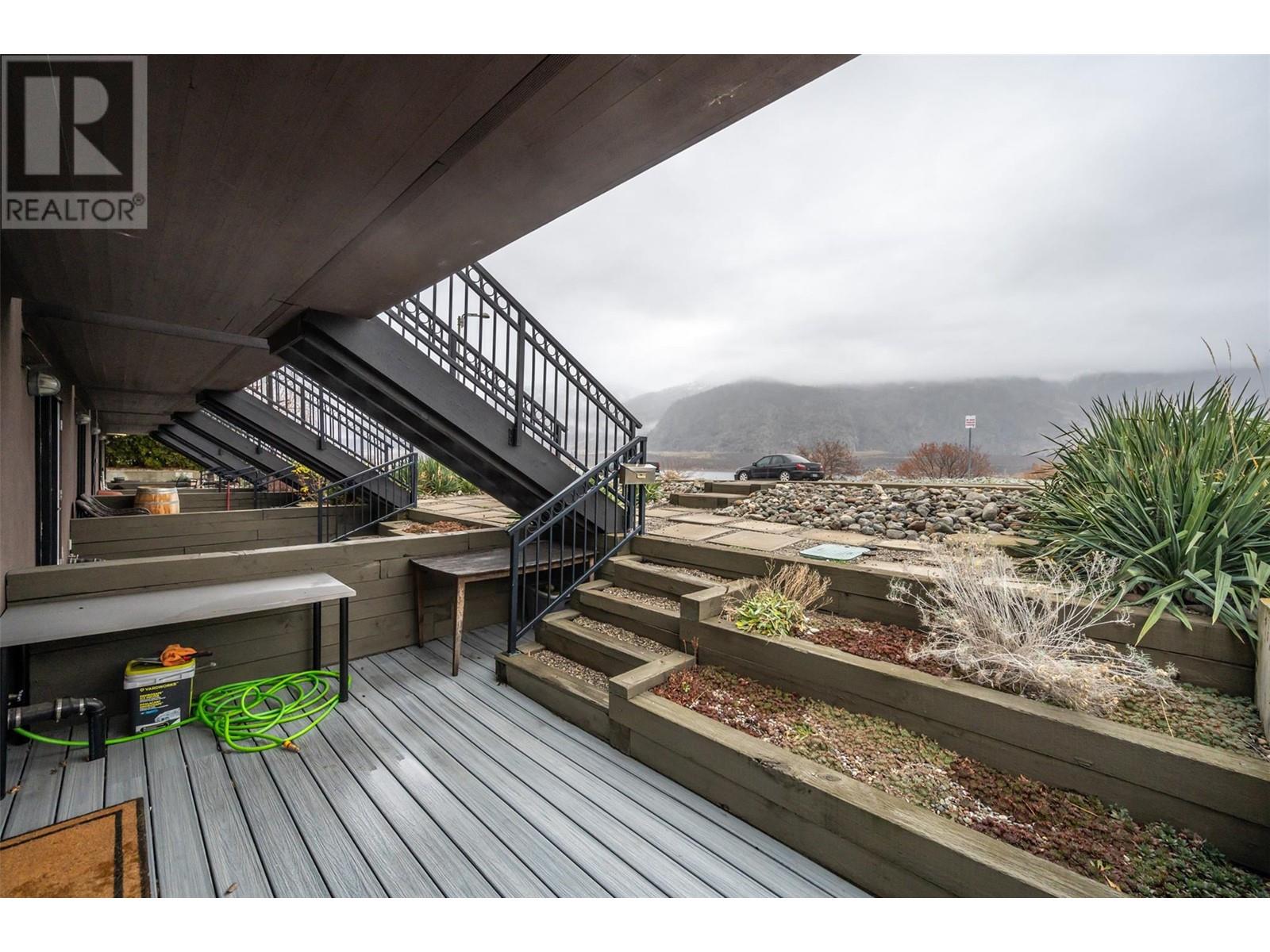 8032 SPARTAN Drive, Osoyoos