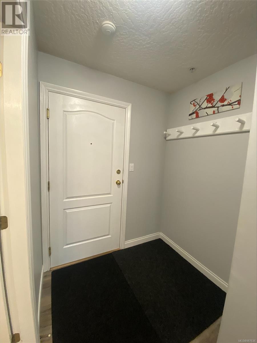 203 1340 Henry Rd, Courtenay real estate listing 987636