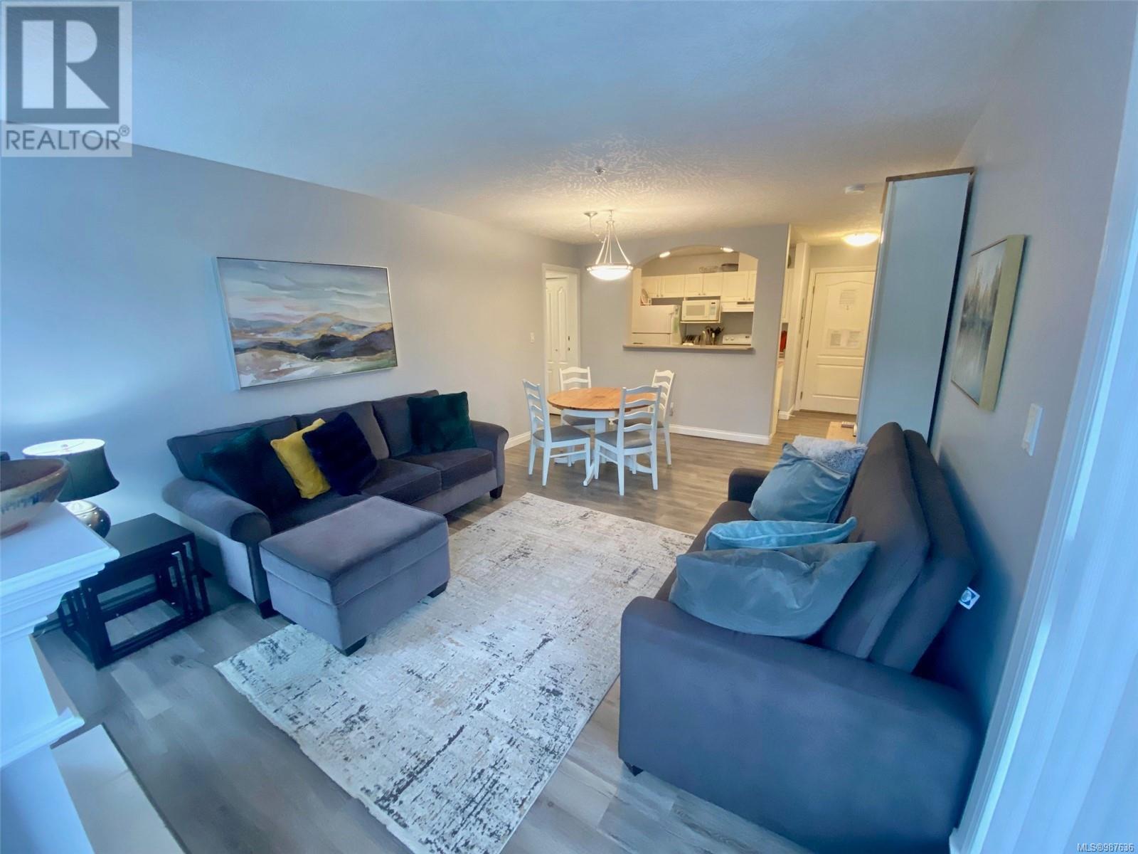 203 1340 Henry Rd, Courtenay real estate listing 987636