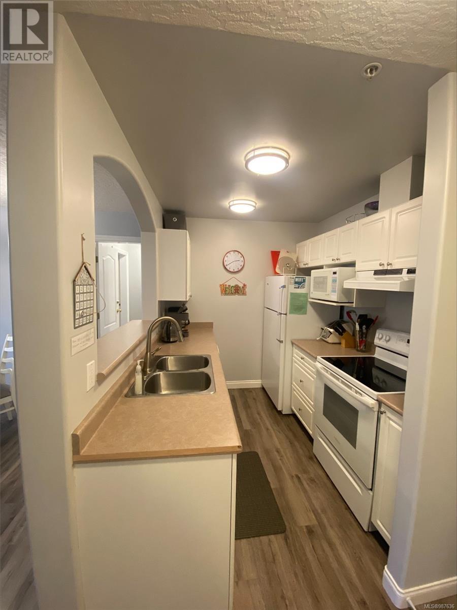 203 1340 Henry Rd, Courtenay real estate listing 987636