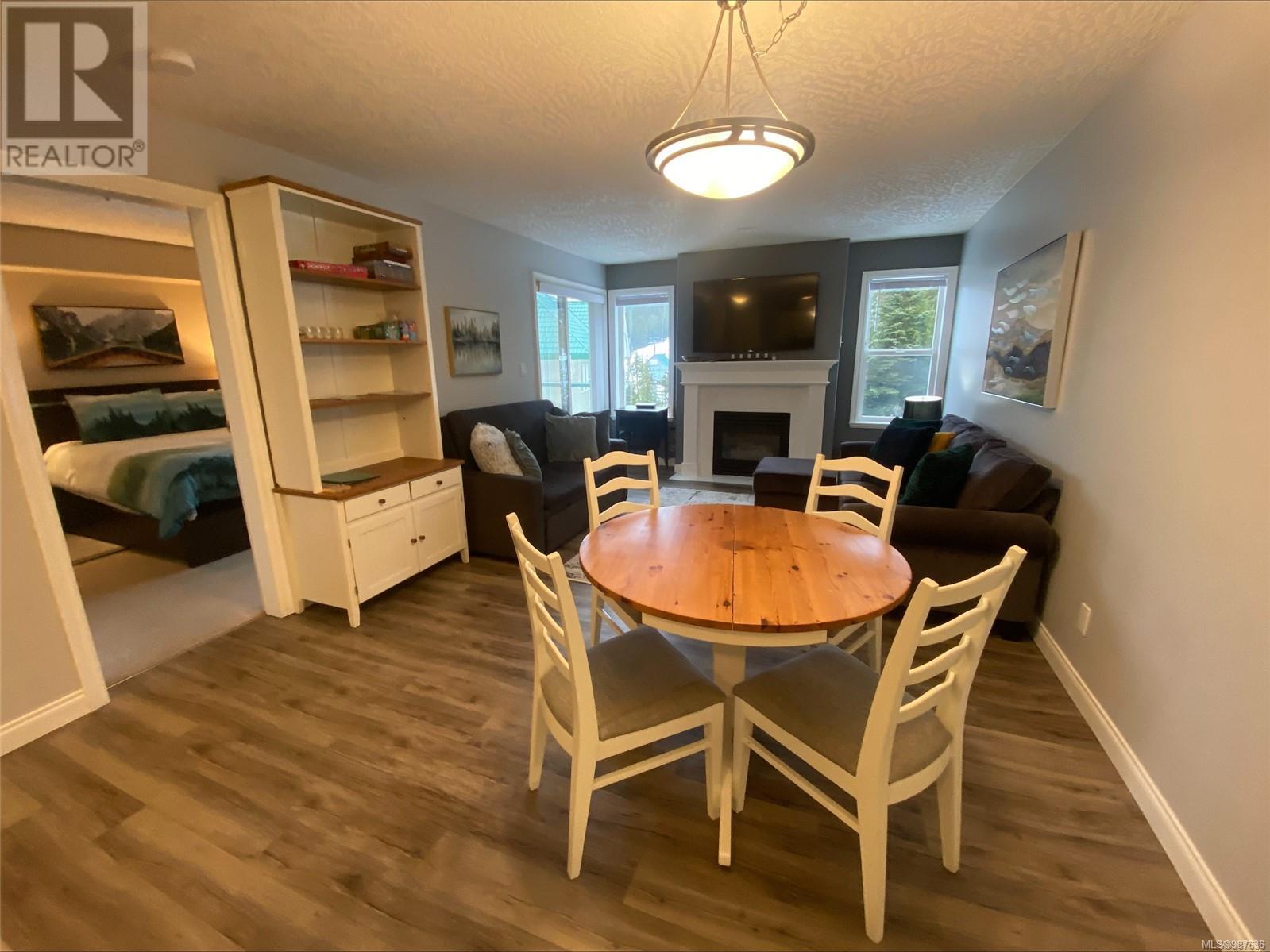 203 1340 Henry Rd, Courtenay real estate listing 987636