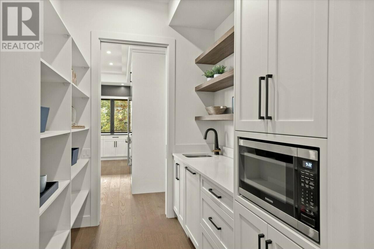  124 Wildsong Crescent West, Vernon