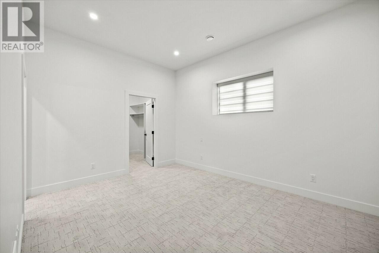  124 Wildsong Crescent West, Vernon
