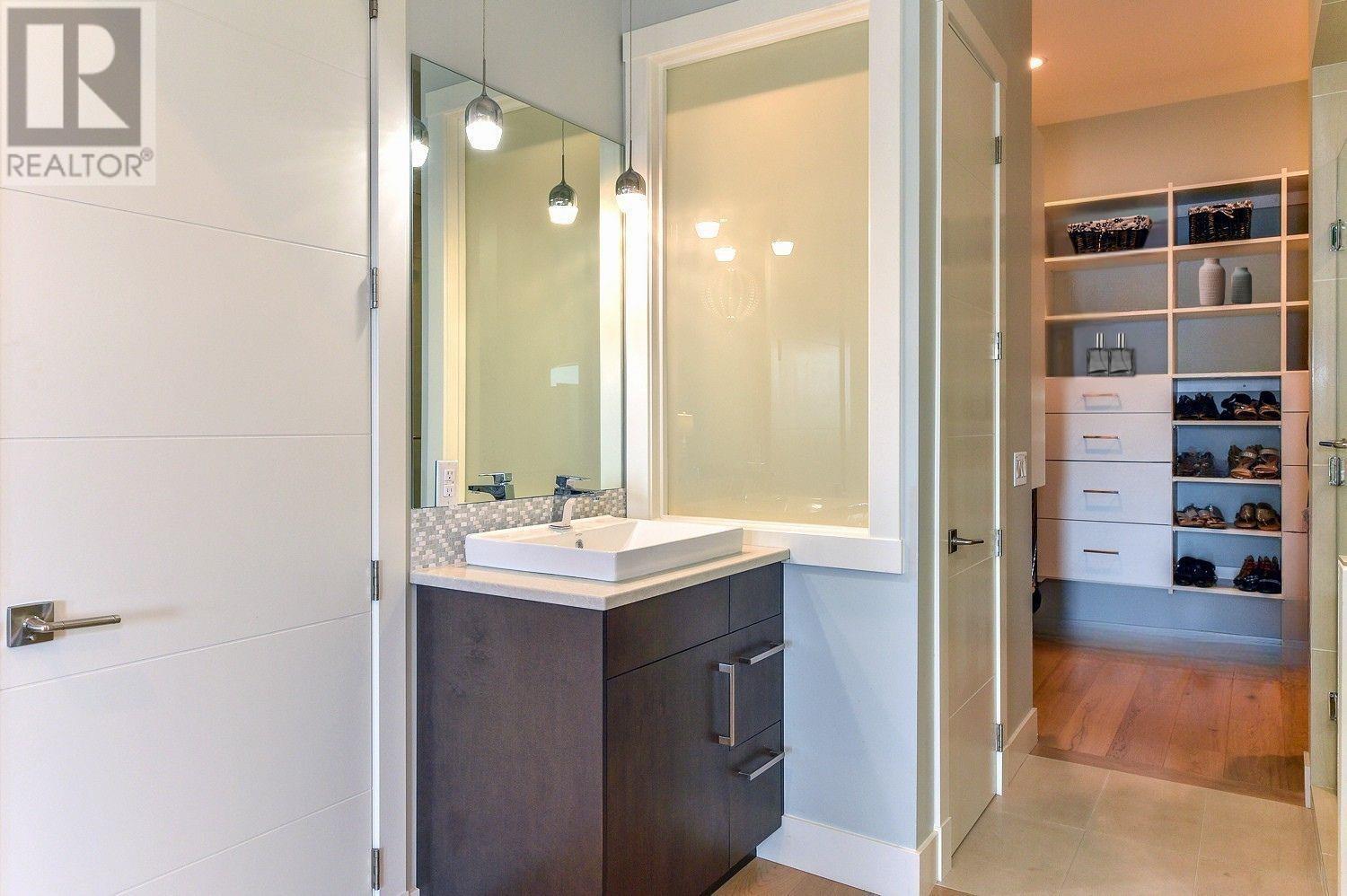 1 6267 Sundstrom Court, Peachland