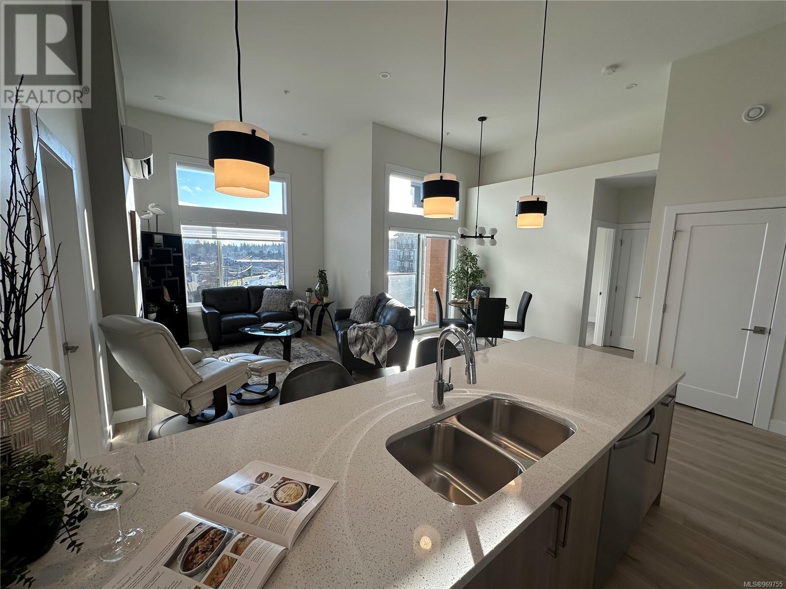 502 918 Jenkins Ave, Langford real estate listing 969755