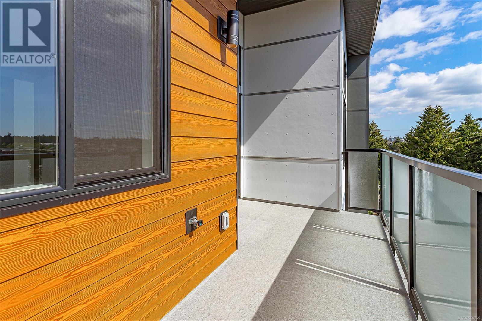 502 918 Jenkins Ave, Langford real estate listing 969755