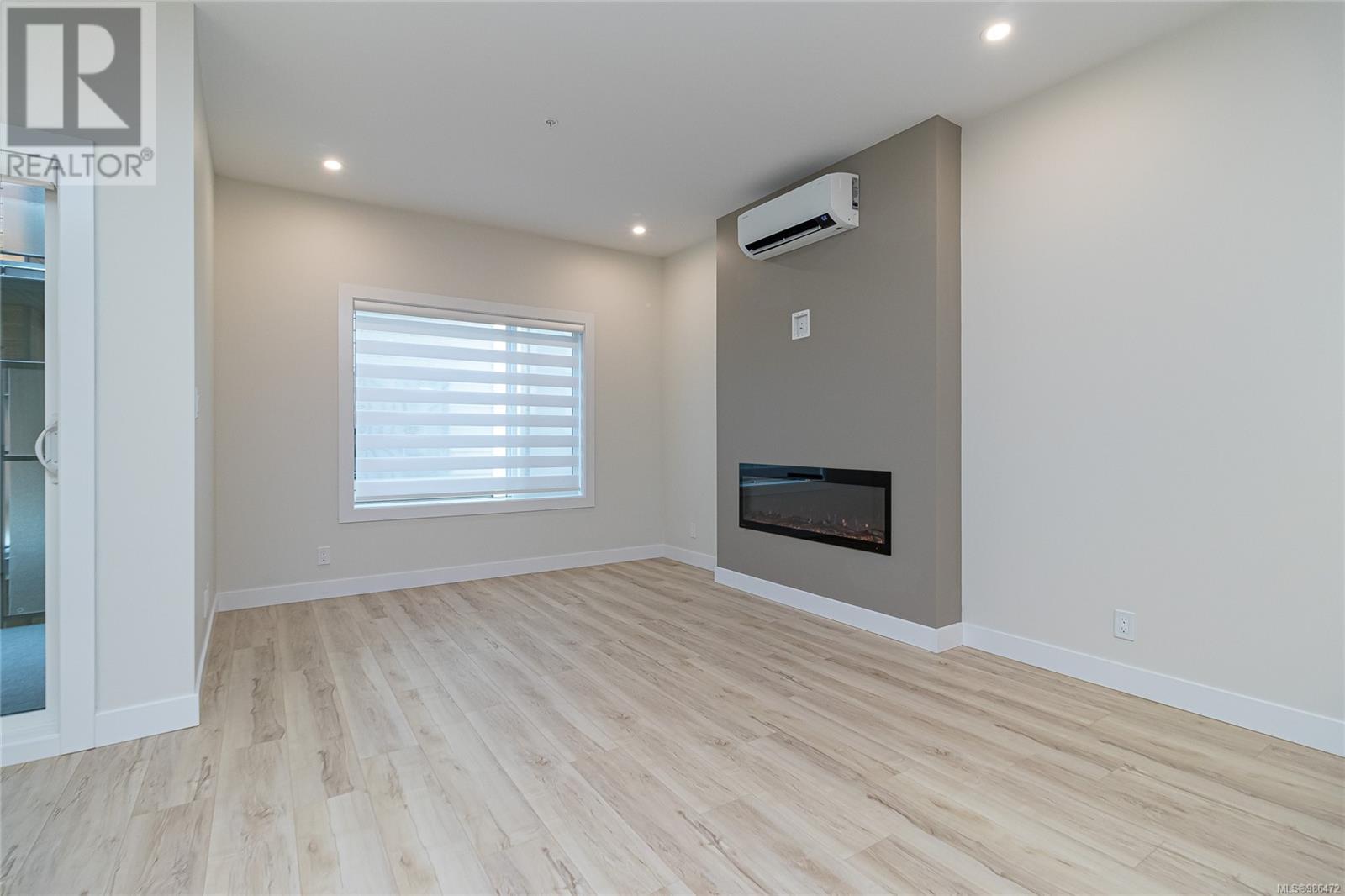 405 918 Jenkins Ave, Langford real estate listing 986472