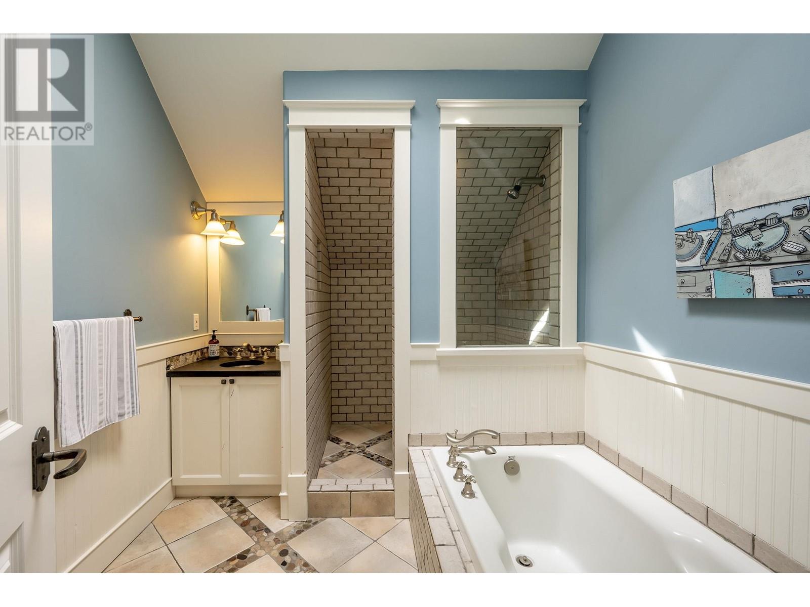 7313 FITZSIMMONS ROAD SOUTH, Whistler real estate listing R2964871