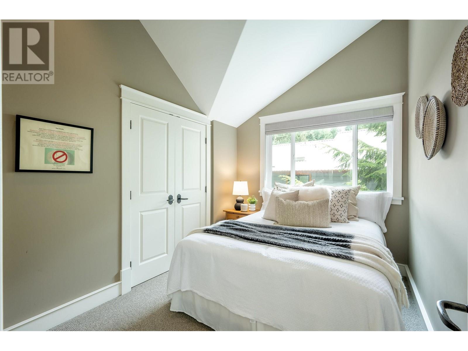 7313 FITZSIMMONS ROAD SOUTH, Whistler real estate listing R2964871