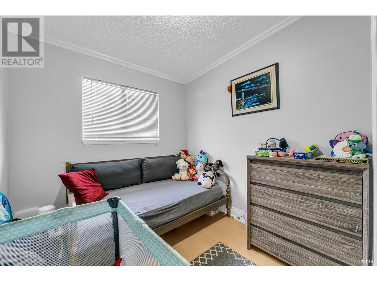 Photo 5 of 7015 7017 Elwell Street, Burnaby BC