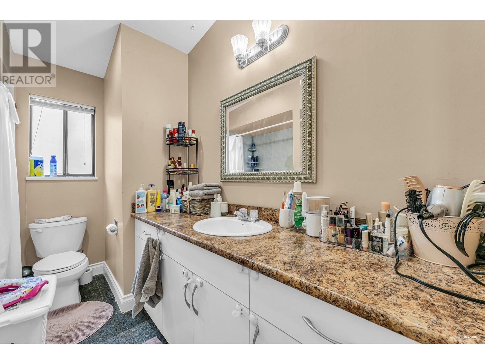 Photo 10 of 7015 7017 Elwell Street, Burnaby BC
