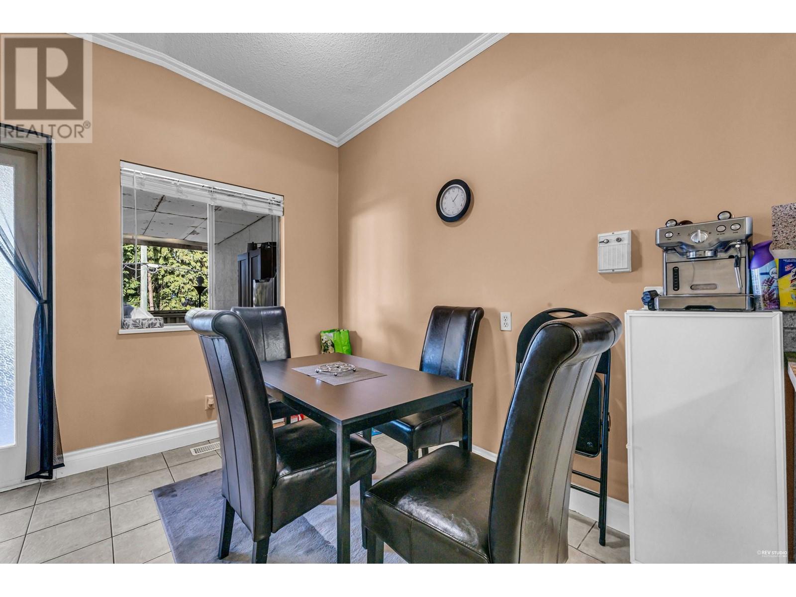Photo 4 of 7015 7017 Elwell Street, Burnaby BC