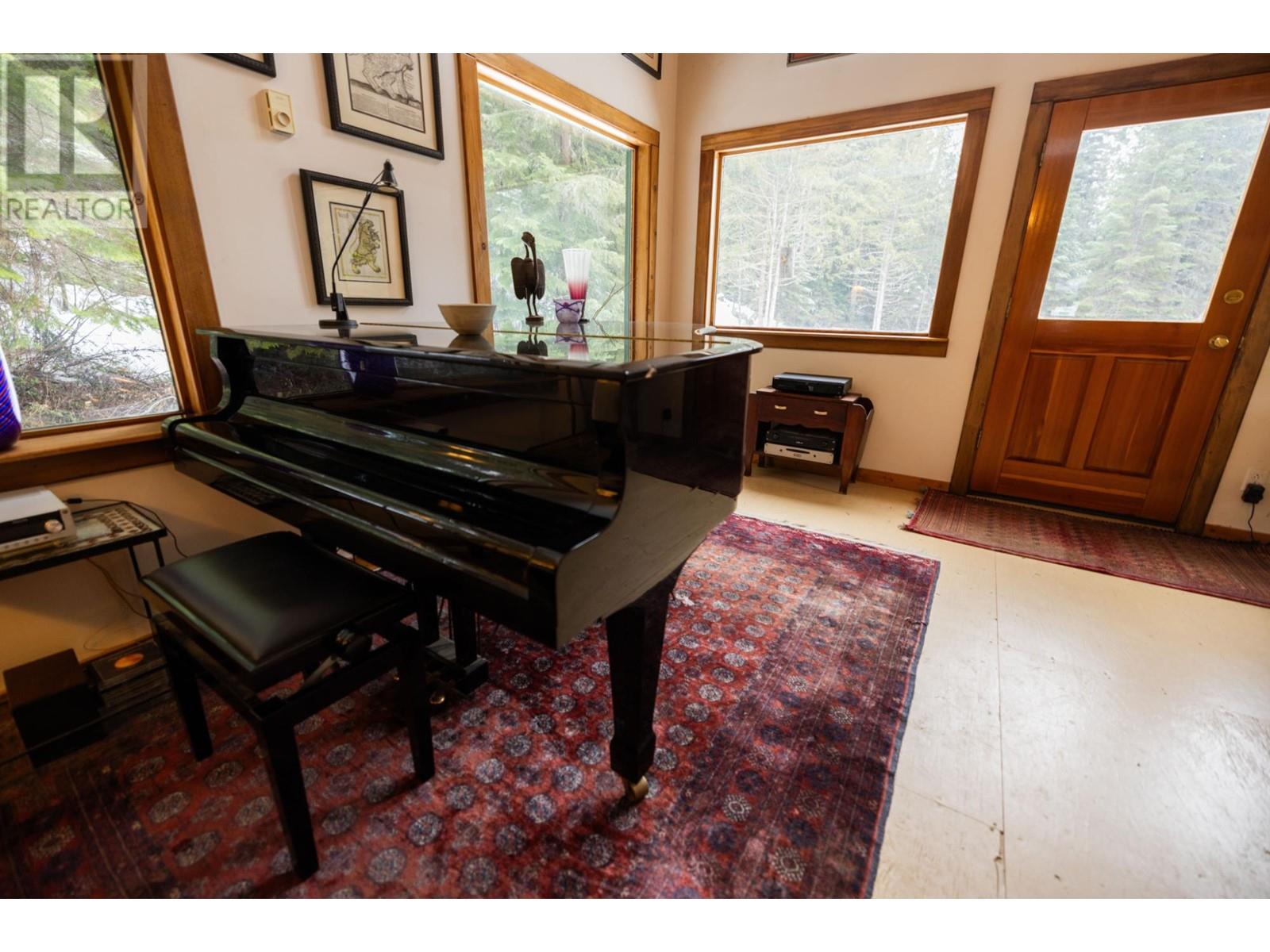 Photo 17 of 6225 Porto Rico Ymir Road, Ymir BC