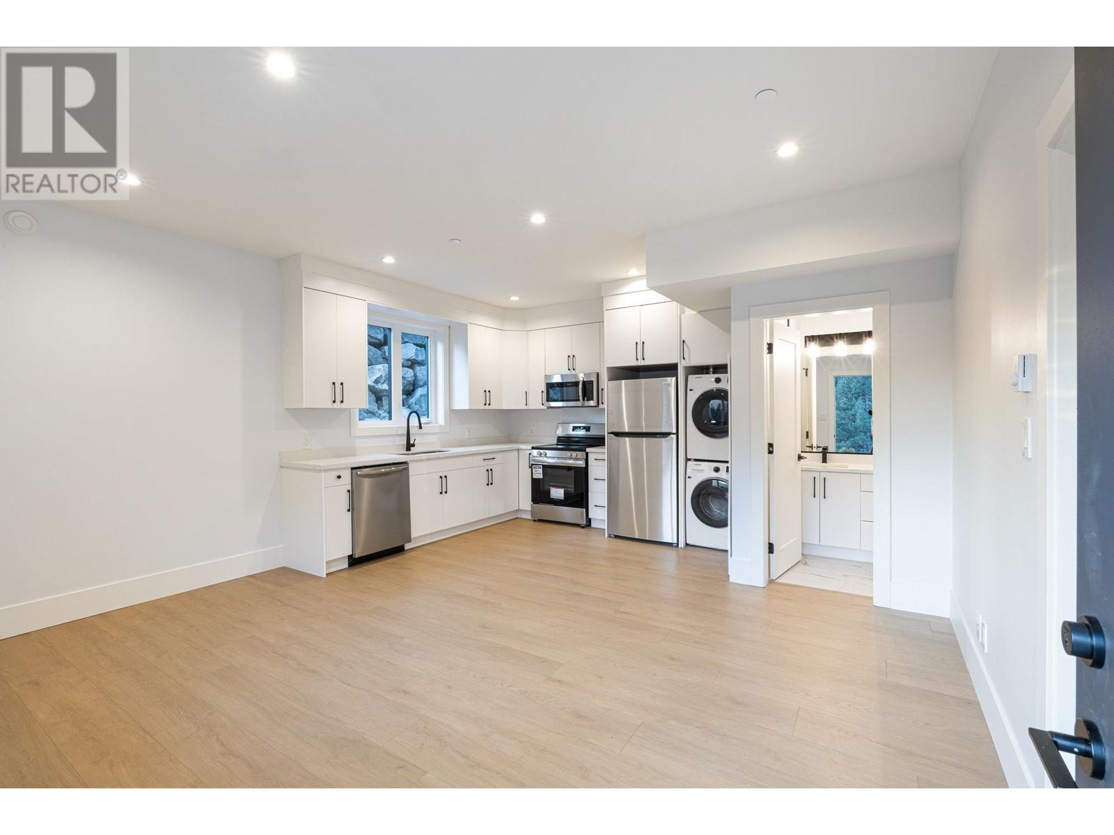 2216 WINDSAIL PLACE, Squamish real estate listing R2964106