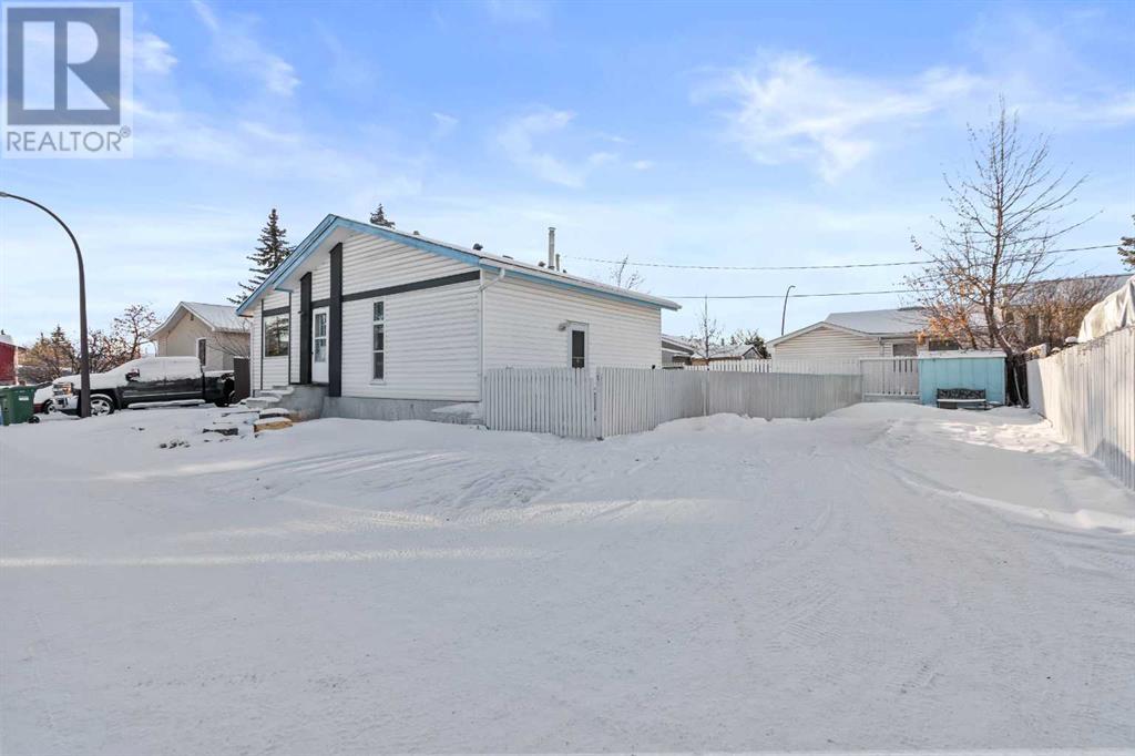 Single Family House Bungalow for Sale in  Olympia Drive SE Ogden Calgary 