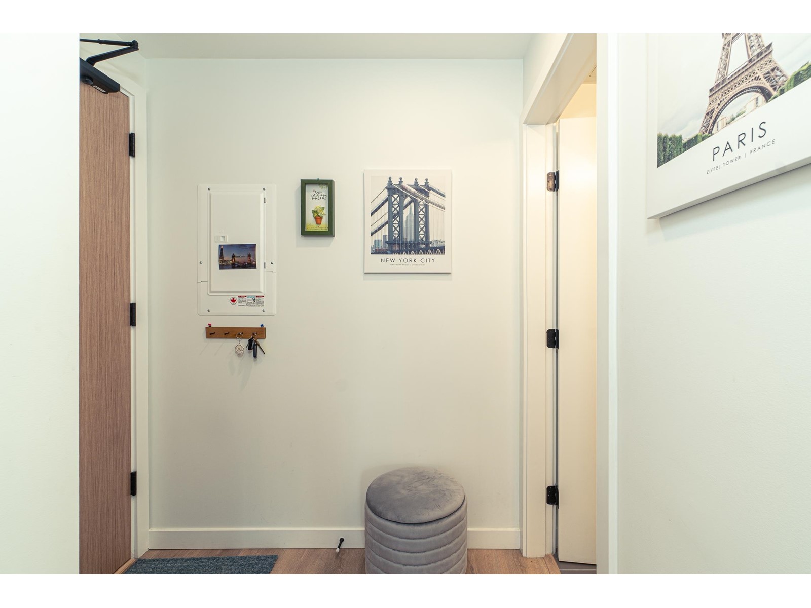 2007 13685 102 AVENUE, Surrey