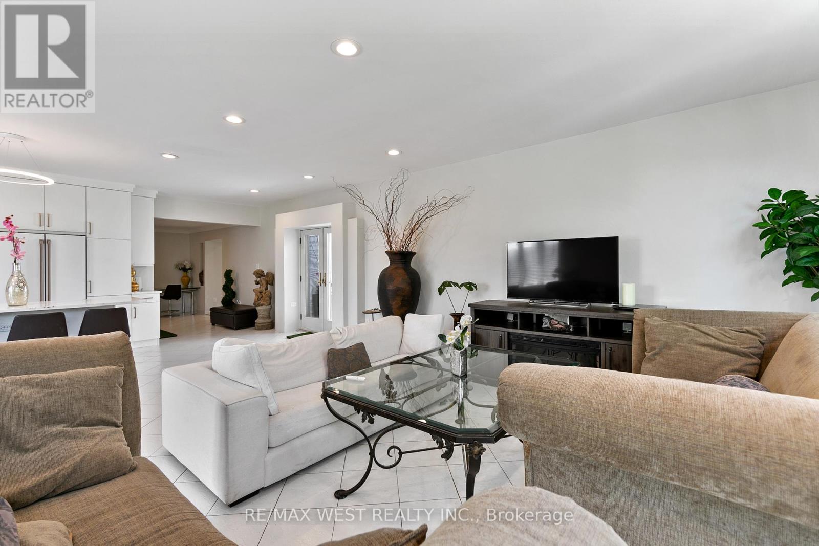 Photo 1 of 839 Erie Street E, Windsor ON