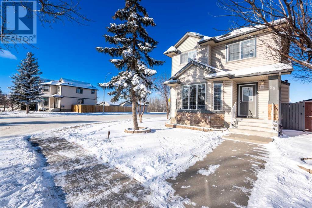 Single Family House for Sale in  Taradale Drive NE Taradale Calgary 