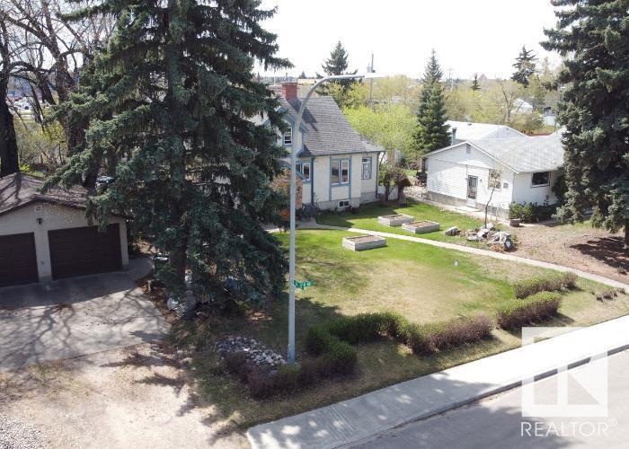 5203-5209 101A AV NW, Edmonton