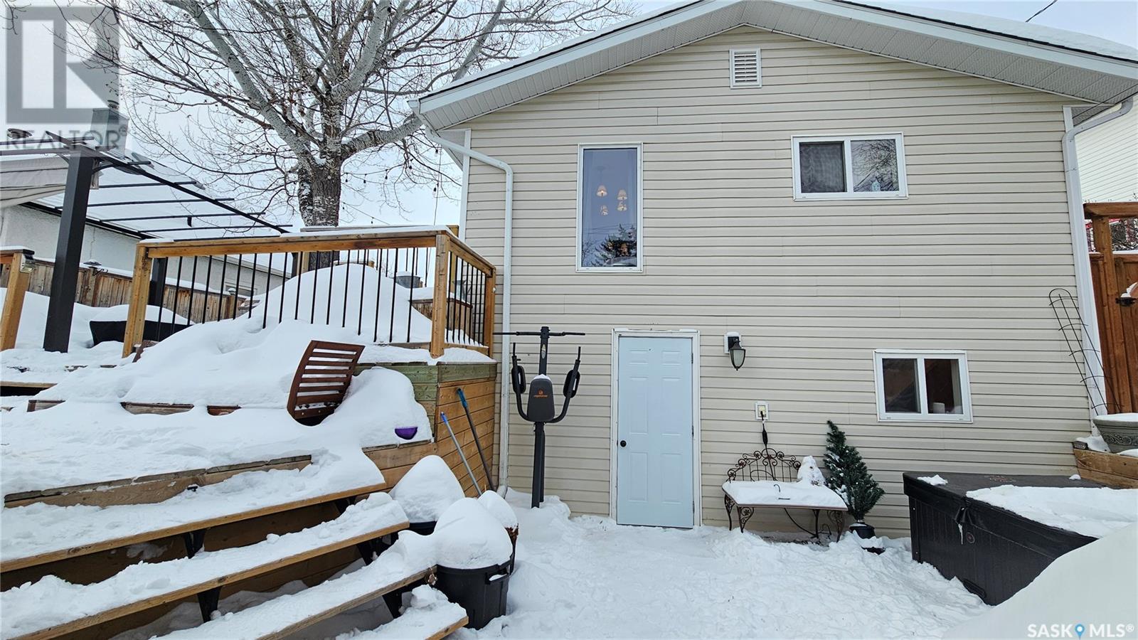 Single Family House for Sale in  st AVENUE NE Swift Current 